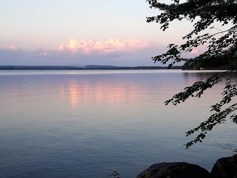 20190627 Round Lake, ON L Kranz